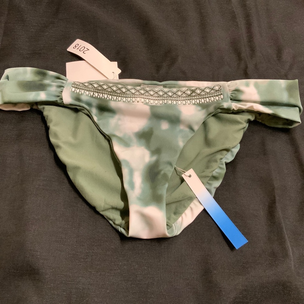Lucky Brand Green & Cream Tie-dyed Swim Bikini Bottom.  Size M.  NWT